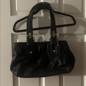 Elegant Black Leather COACH Tote Bag